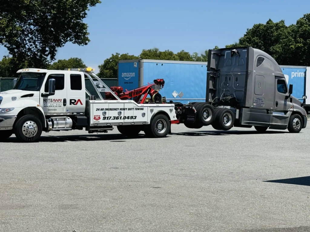 heavy duty towing service near me