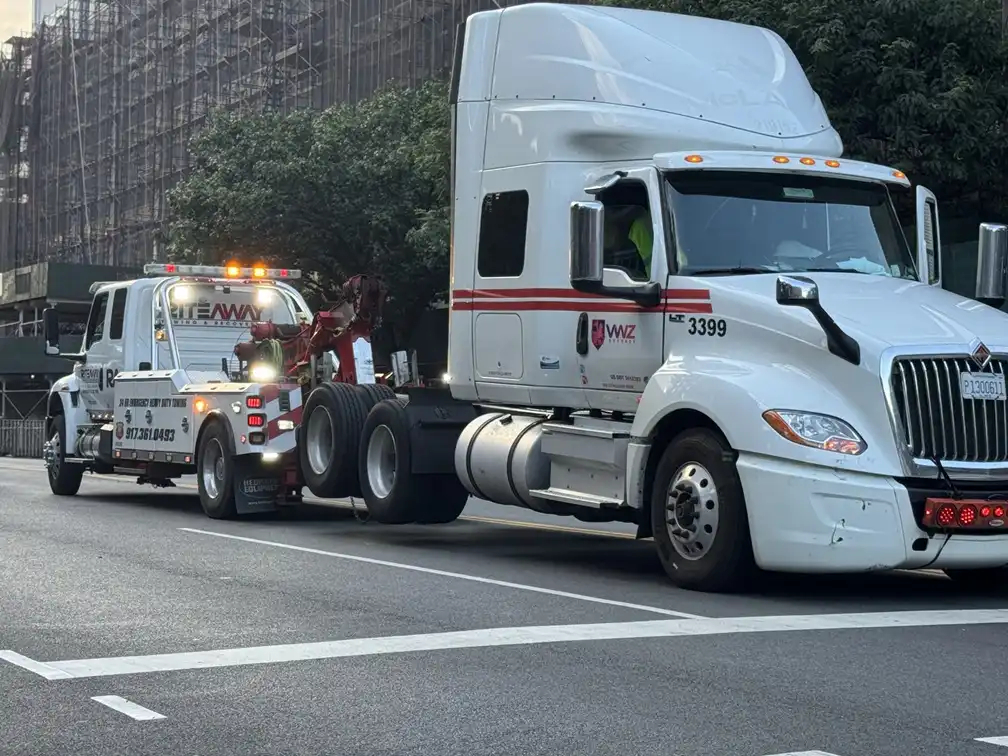 brooklyn semi truck towing