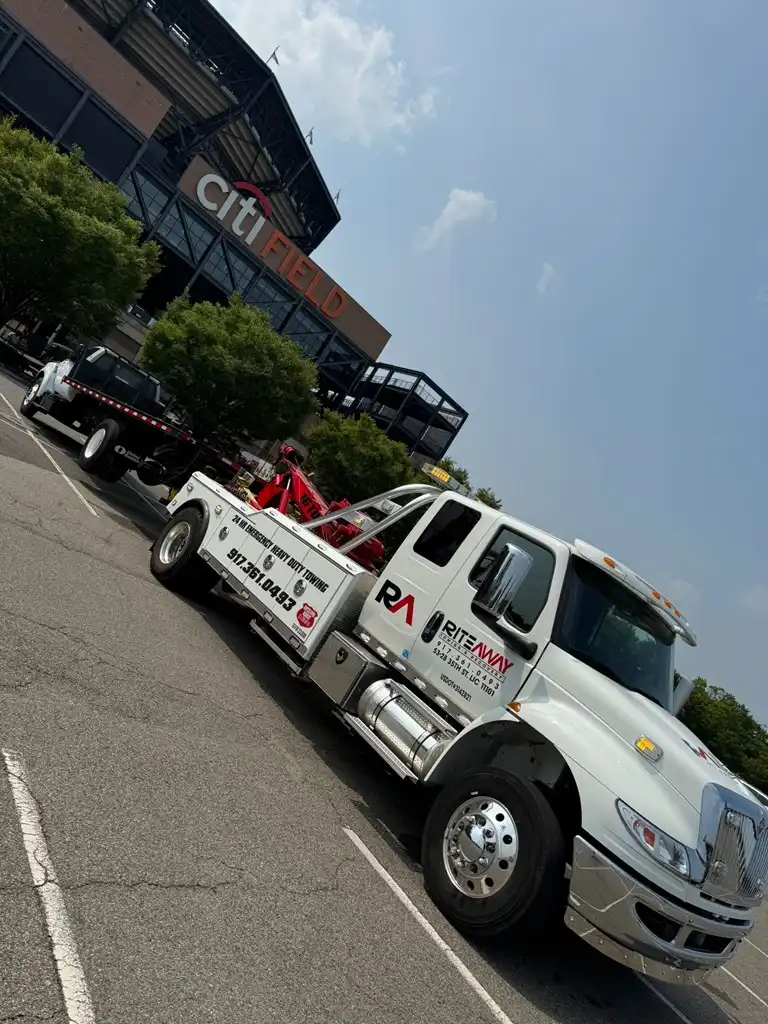 tractor trailer towing